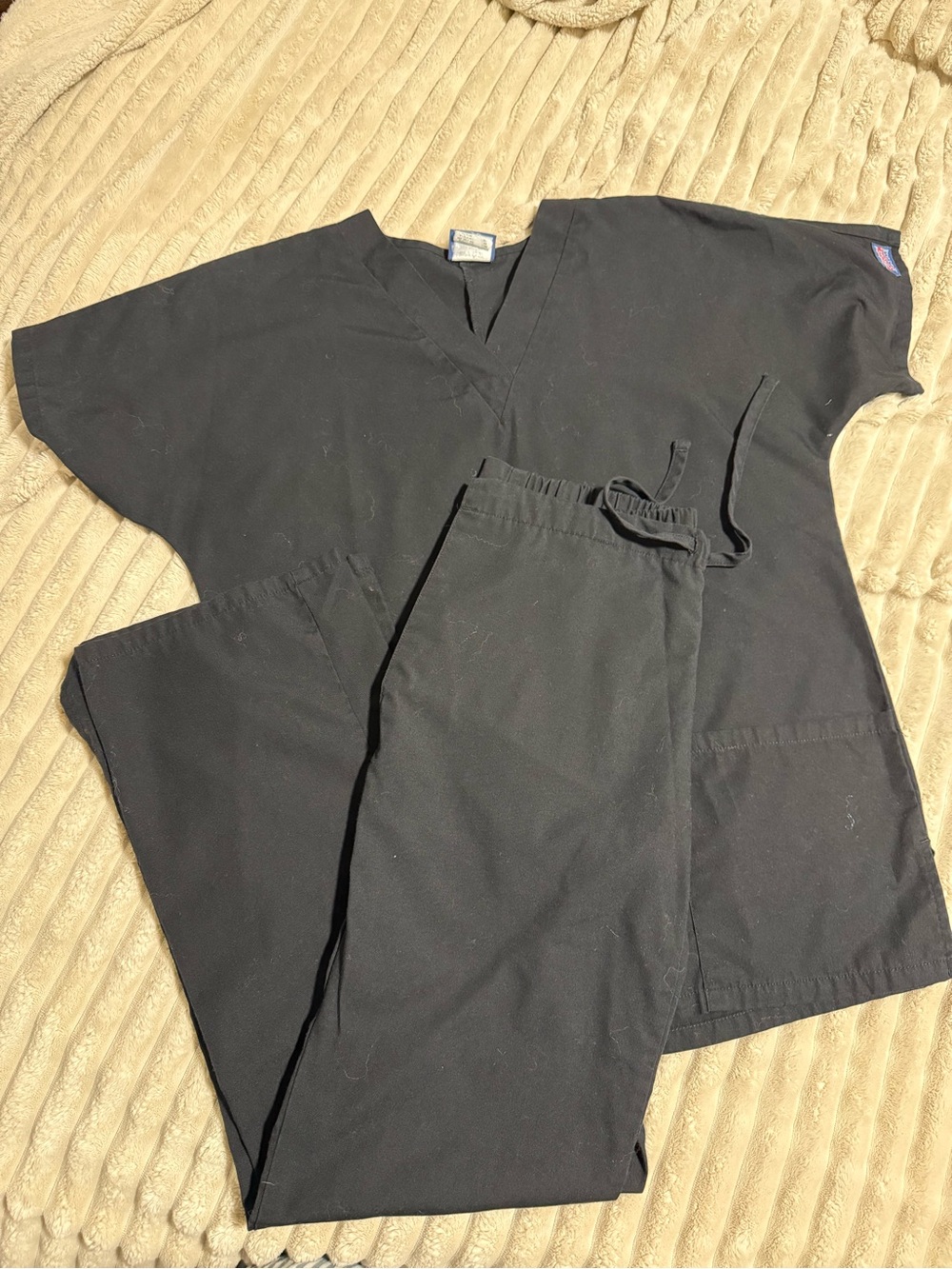 Cherokee oversized black scrubs